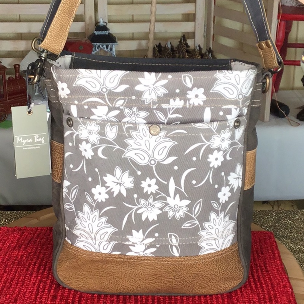 MYRA BAG Blossom Print Shoulder Bag❤️